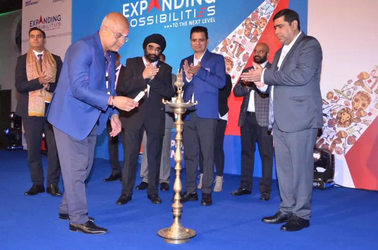 Hon’ble Mr. Rohit Vadhwana, Acting High Commissioner of India, Sharad Malhotra -Sr. Vice President, Nipsea Group, Hardev Singh- President & Director (Industrial Unit), Nippon Paint India, Arun Mishra - Business Manager, Nipsea Paint Kenya, Jamil Virjee, Managing Director of Coat It, Diwakar Mehrotra, Vice President, Nippon Paint GroupAR