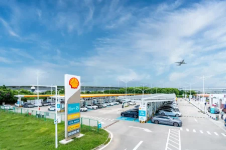 Shell Energie's largest electric vehicle charging station in Shenzhen, China.