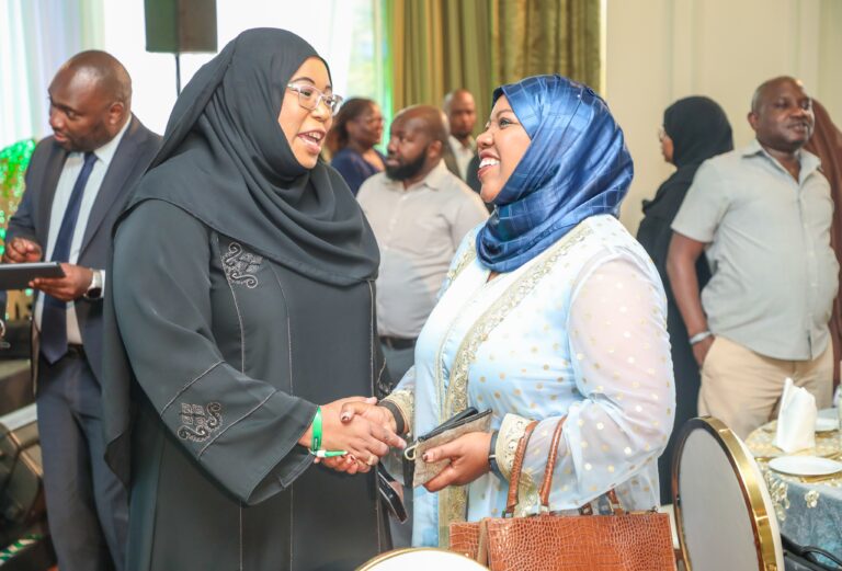 Guests greet each other at the Ziidi Shari'ah launch